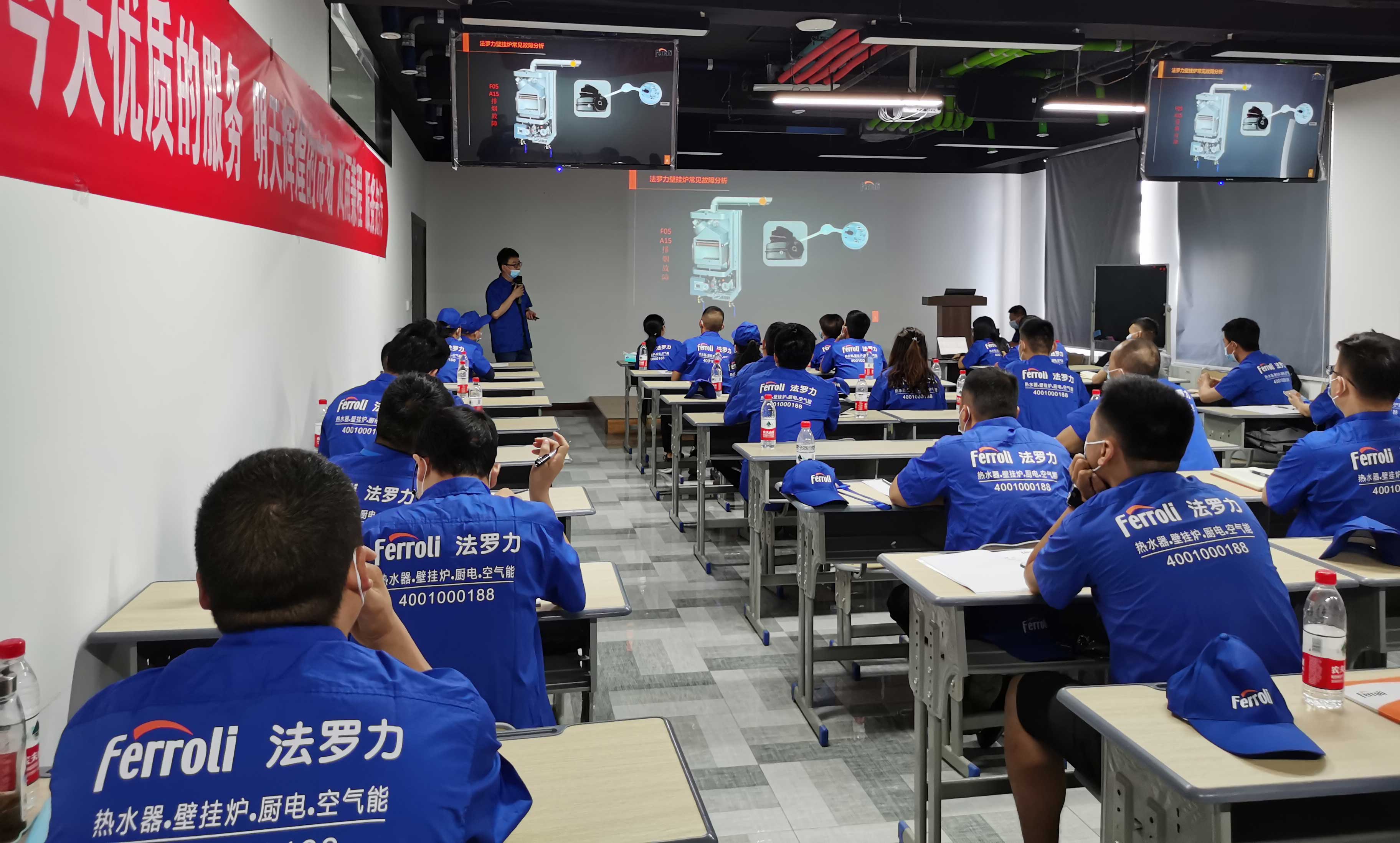 亲友游戏中心-亲友多乐斗-亲友天天坦克大战