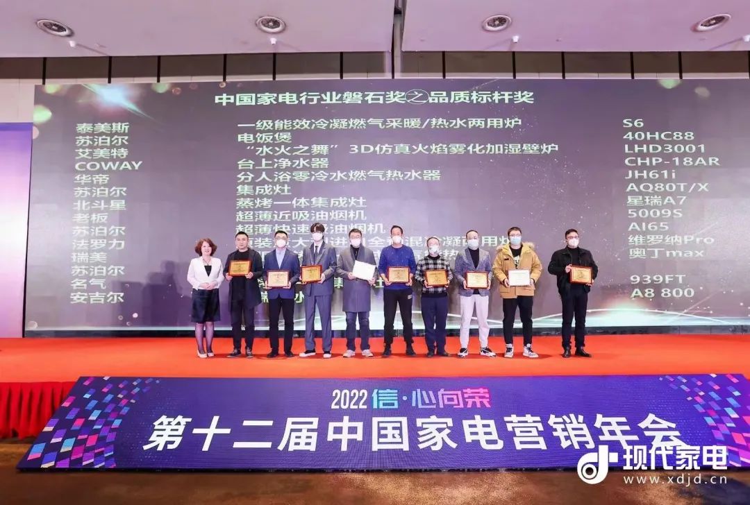 亲友游戏中心-亲友多乐斗-亲友天天坦克大战