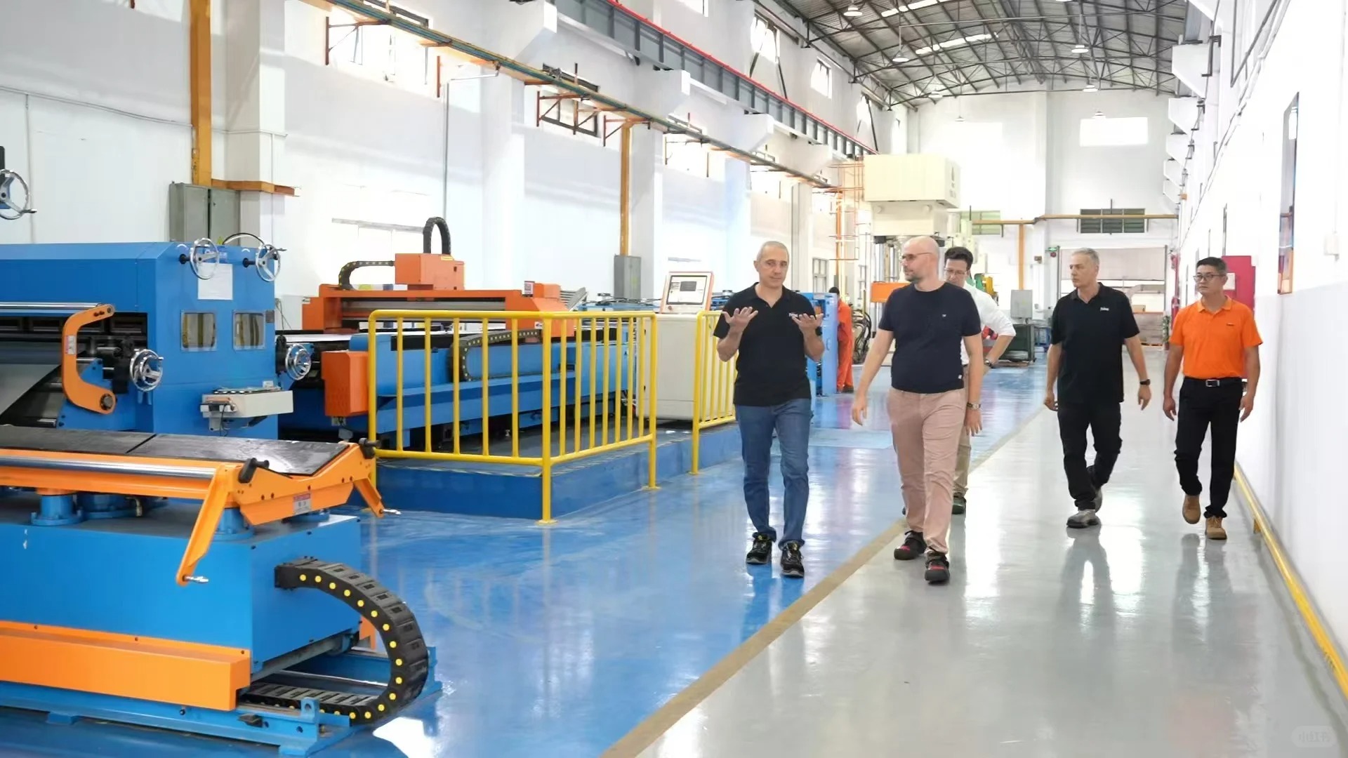 亲友游戏中心-亲友多乐斗-亲友天天坦克大战