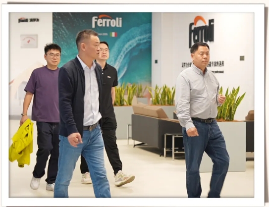 亲友游戏中心-亲友多乐斗-亲友天天坦克大战