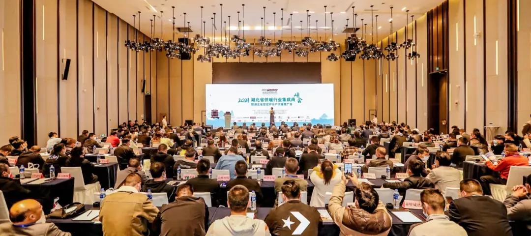 凸起贡献企业！亲朋游戏中心斩获殊荣！